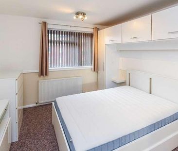 Shawgreen Close, Hulme, Manchester, M15 - Photo 4