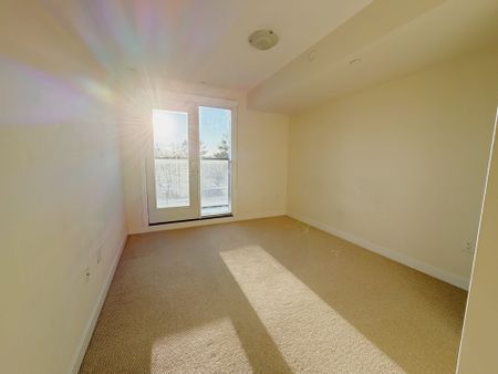 For Lease - 4070 Parkside Village Drive Unit# Th10, Mississauga, Ontario - Photo 4