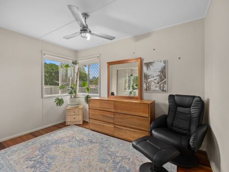 42 Jacaranda Drive, Yamanto QLD 4305 - House For Rent | Domain - Photo 3