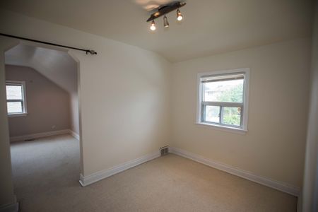 For Lease - 2809 Victoria Park Avenue Unit# Upper, Toronto, Ontario - Photo 5