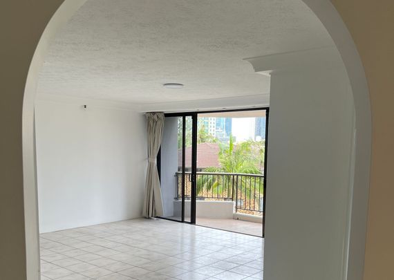 1-bedroom apartment in the Surfers Century building - Photo 1