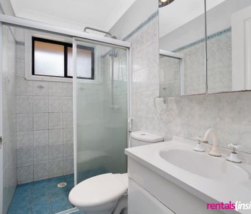 2 bedroom villa with 11kw solar system to save energy bills in the ... - Photo 6