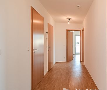 **MODERNES WOHNEN MIT OKERBLICK, EINBAUKÜCHE UND TIEFGARAGE** - Foto 4