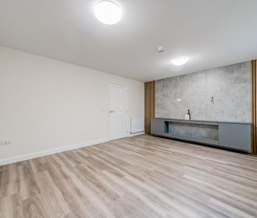 4 bedroom terraced house to rent - Photo 1