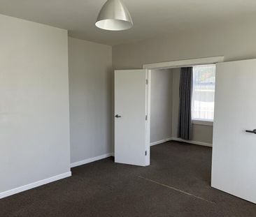 ILAM – ACROSS THE ROAD FROM UC, 4 BEDROOMS/2 BATHROOMS - Photo 3