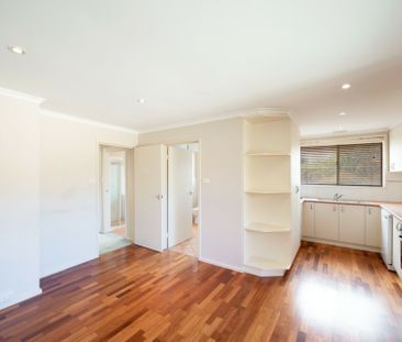 Three Bedroom Family Home - Photo 6