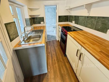 3 bedroom terraced house to rent - Photo 4