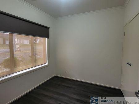 FAMILY LIVING - Photo 5