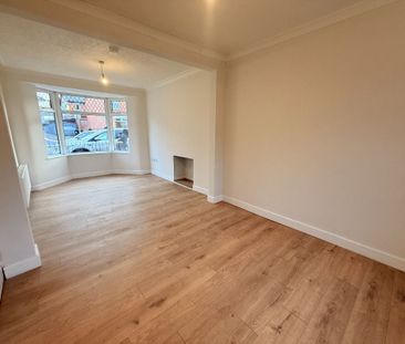 66 Connsbrook Avenue, Belfast BT4 1JW - Photo 2