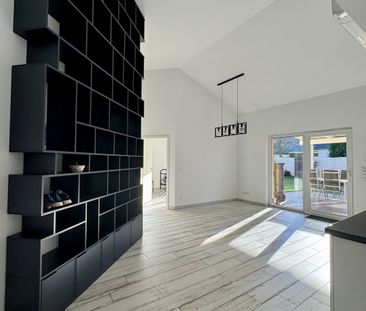 Stilvoller Bungalow-Traum mit Garten und Pool in ruhiger Lage Otter... - Photo 1