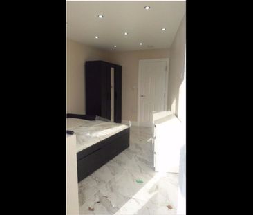 Studio Flat, Long Elmes, HA3 - Photo 2