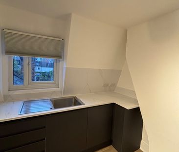 Bedsit, Sumatra Road, NW6 - Photo 4