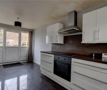 3 bedroom end of terrace house to rent - Photo 5