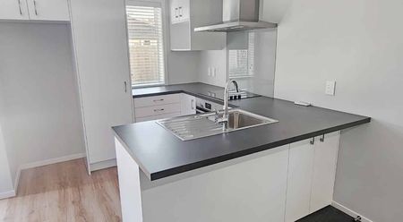 Epuni Living - Photo 3