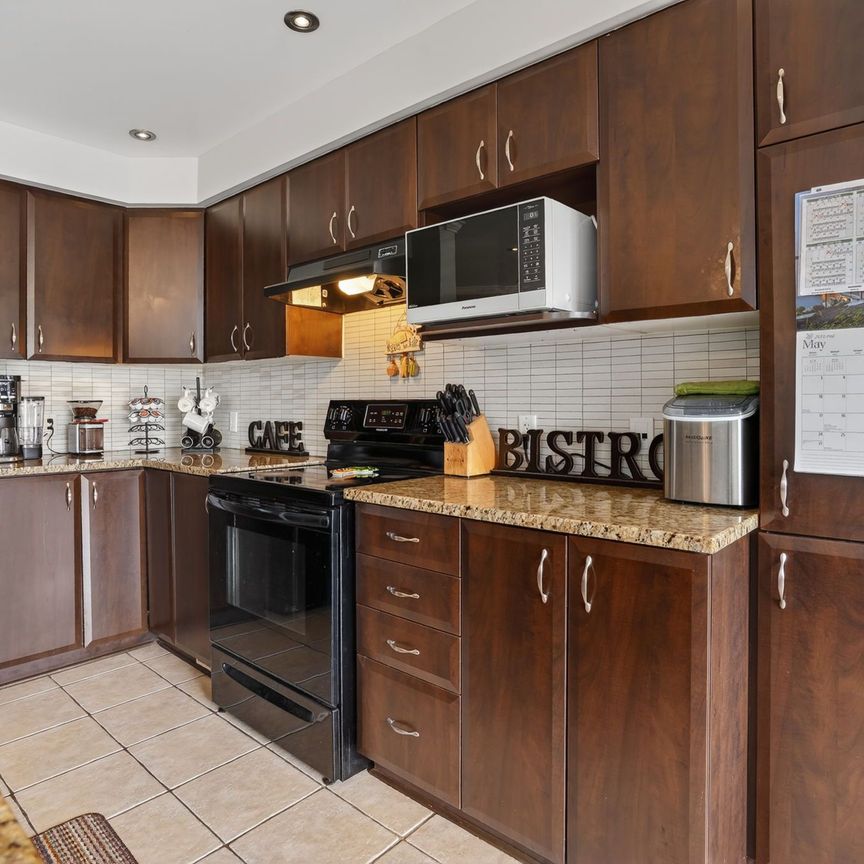 For Lease - 136 Prem Circle, Barrhaven, Ontario - Photo 1