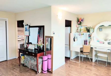 For Lease - 100 Leeward Glenway Unit# 806, Toronto, Ontario - Photo 2