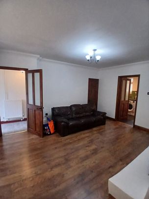 3 bed terraced house to rent in Beverley Road, Norwich - Photo 1