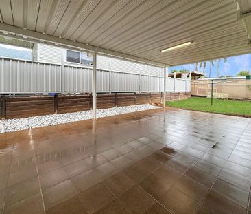 Well-presented Sizeable Three Bedroom Home - Photo 4