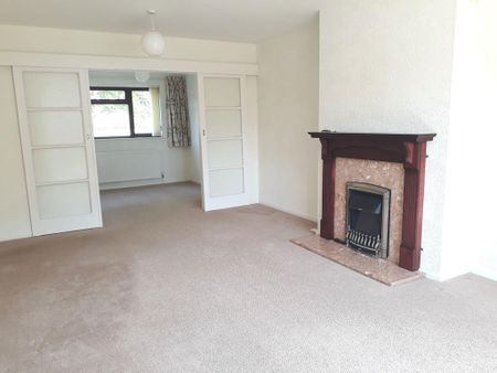 4 bedroom link detached house to rent - Photo 2