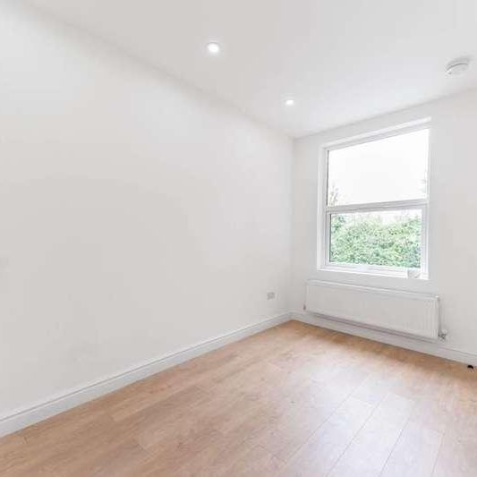 Wells House Road, North Acton, NW10 - Photo 1