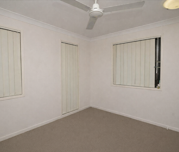 Comfortable Family Living in Peaceful Gracemere Location - Photo 3