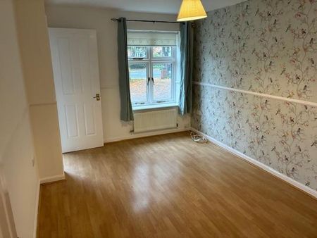 2 bedroom semi-detached house to rent - Photo 3