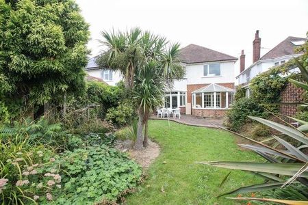 Bedroom Detached House In Winton, BH9 - Photo 3