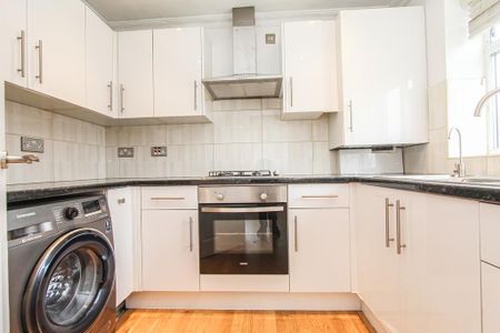 2 bedroom maisonette to rent - Photo 4