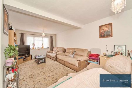 Kingsbridge Road, Southall, UB2 - Photo 2