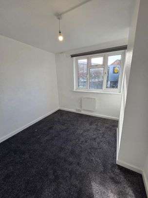 3 bedroom apartment to rent - Photo 1