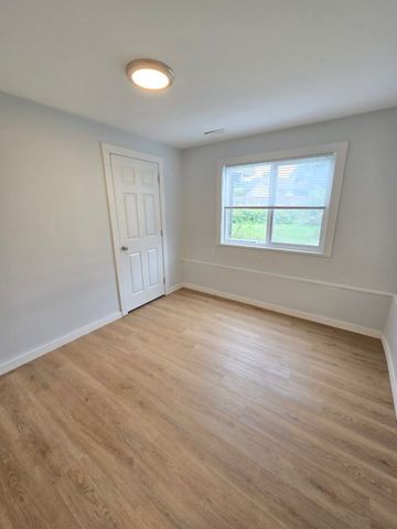 Spacious Basement Suite in Chilliwack - Photo 5