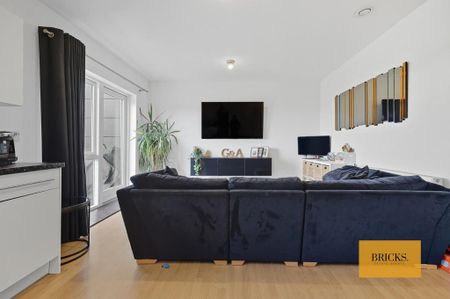 2 bedroom flat to rent - Photo 3