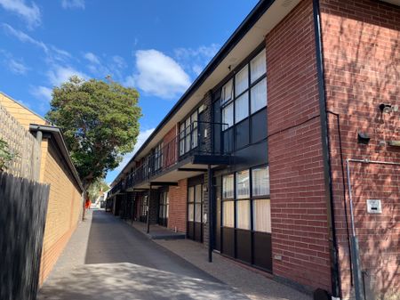 505/62 Carlisle Street ST KILDA - Photo 4