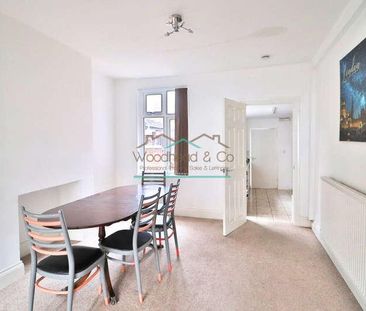 Alexandra Road, Wellingborough, NN8 - Photo 3