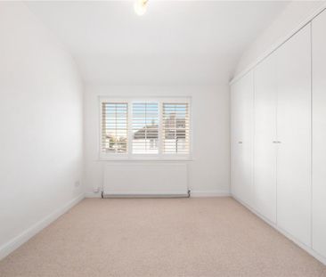 3 bedroom terraced house to rent - Photo 6