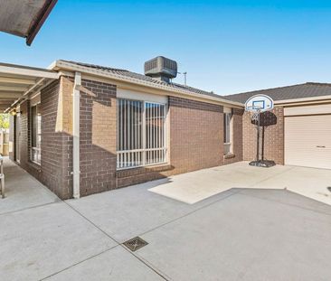 Charming Family Haven in an Unbeatable Location! - Photo 5