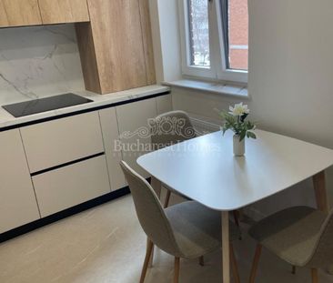 Three Bedrooms, Downtown, AFI Controceni - Photo 1