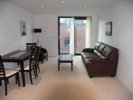 2 bedroom flat to rent - Photo 1