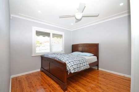 Modern 3 Bedroom Family Home - Photo 2