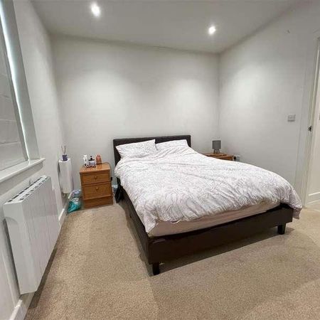 Newmarket Road, Cambridge, CB5 - Photo 3