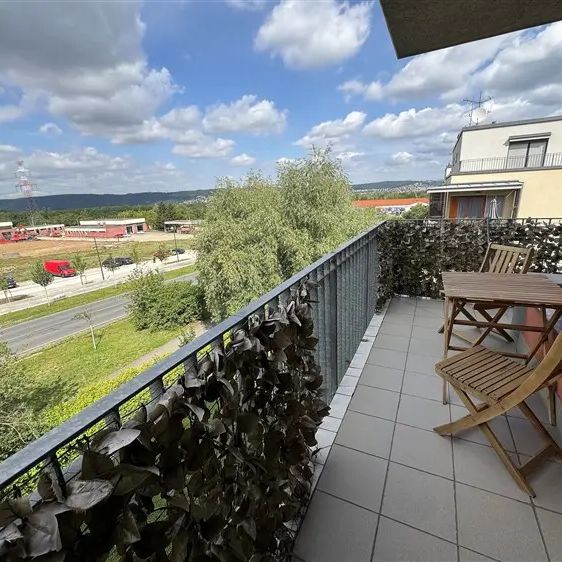Pronájem plně vybaveného bytu 2+kk s balkonem, garážovým stáním, Praha 5 – Zbraslav - Fotografie 1