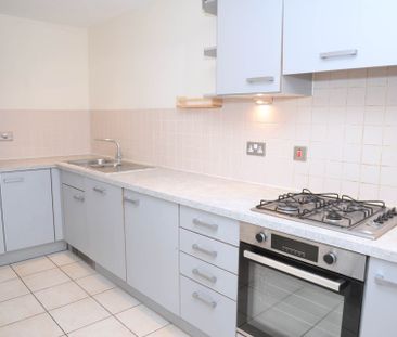 OIRO £1,875 pcm - Available 15/11/2025 - Part Furnished - Photo 5