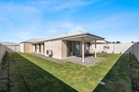 Four Bedroom Family Home in Pinjarra - Photo 2