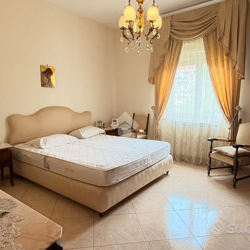 4 LOCALI A PALERMO - Photo 1
