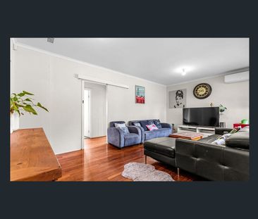 Ideally Positioned Family Home in the Heart of Broadmeadows! - Photo 2