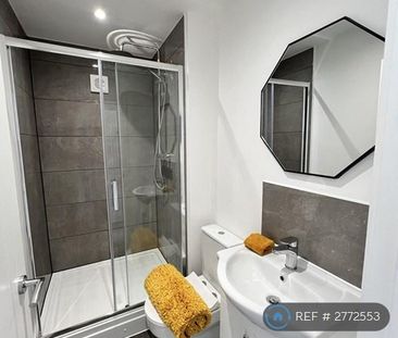 1 bedroom in a house share to rent - Photo 5