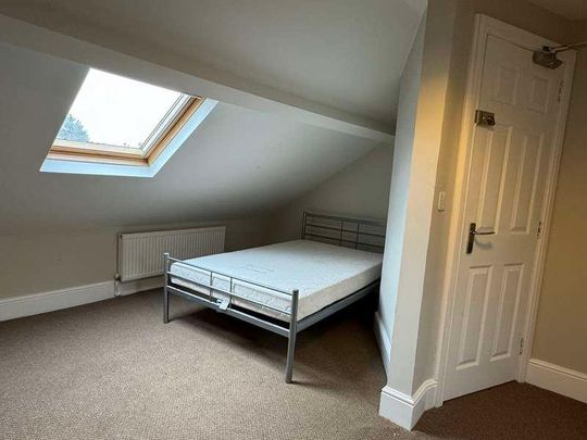 Spare Rooms Available At !! - Bills Included, LN5 - Photo 1