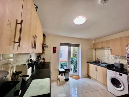 Cromwell Road, Winchester - Photo 2