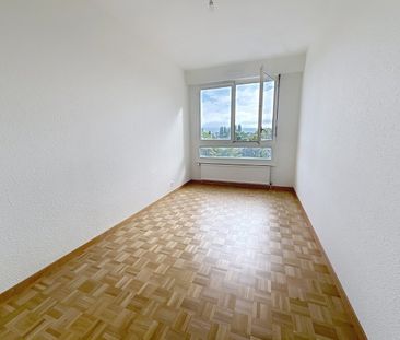 Appartement spacieux de 5 pièces, entièrement rénové, avec en sus u... - Photo 3
