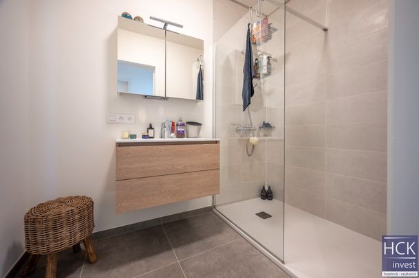 KRUISHOUTEM - Fraai gelijkvloers BEN nieuwbouwapp. met 1 slaapkamer - Photo 1